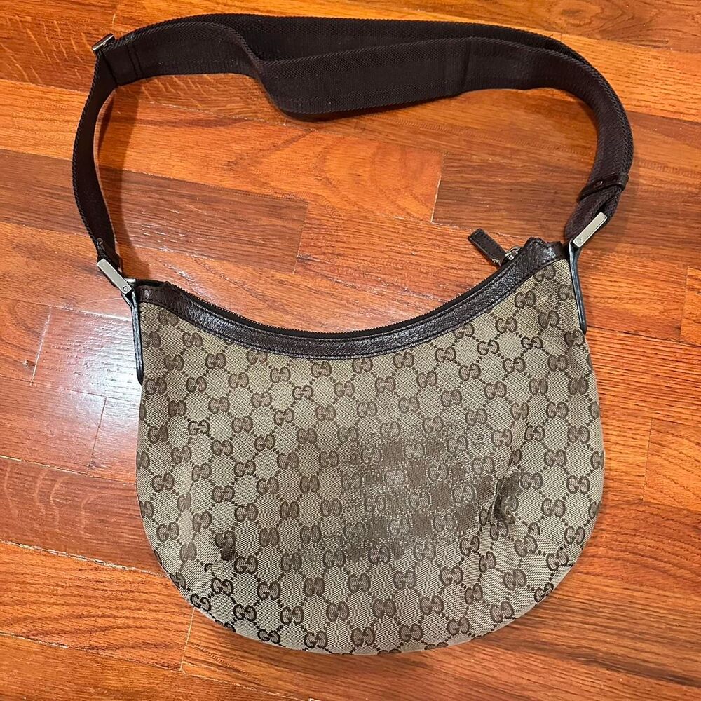 Gucci GG Canvas Shoulder Bag - Picture 2 of 6